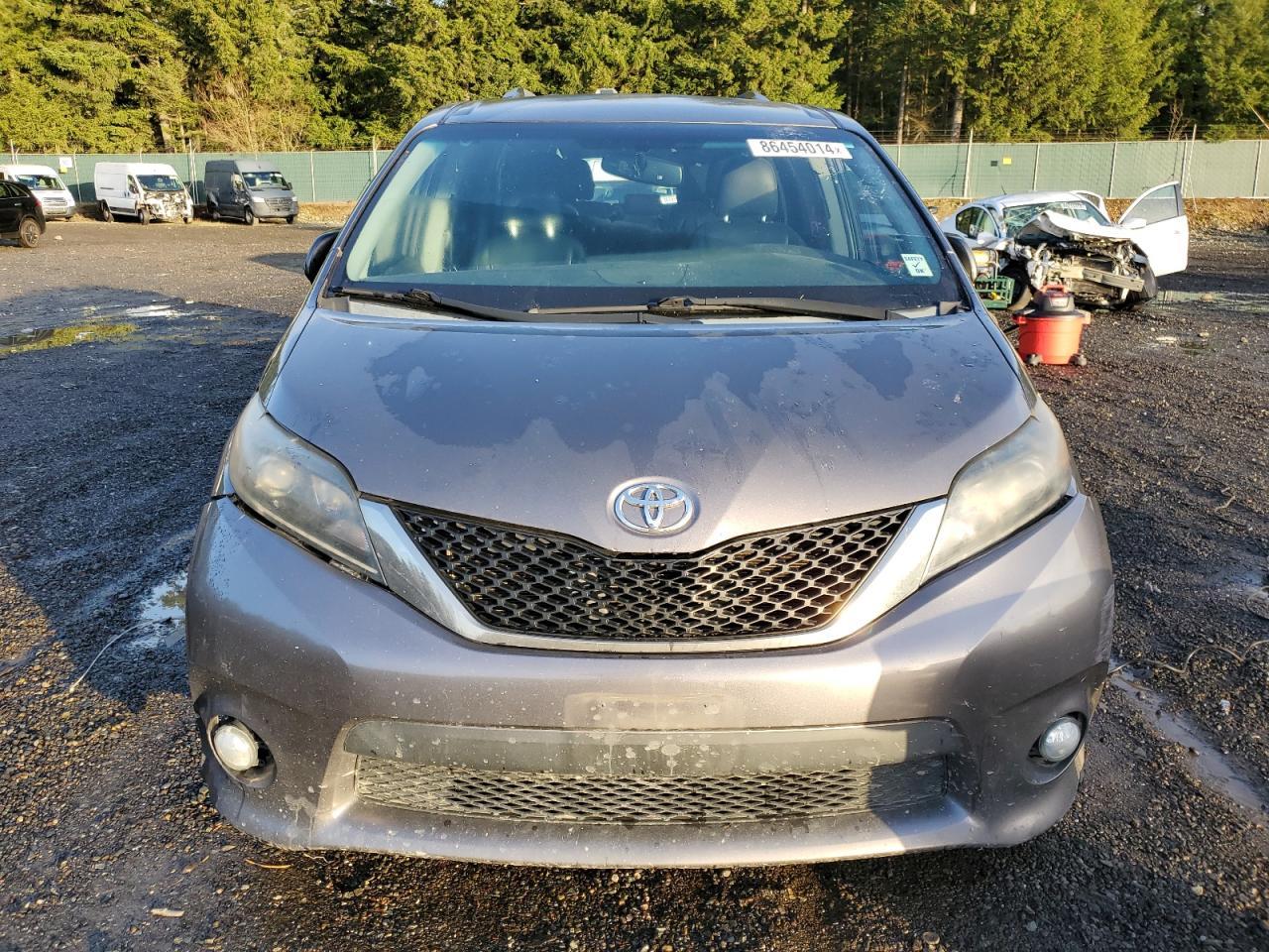 2016 Toyota Sienna Se - Фото 5