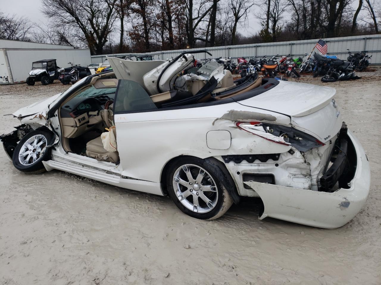2006 Toyota Camry Solara Se - Image 2