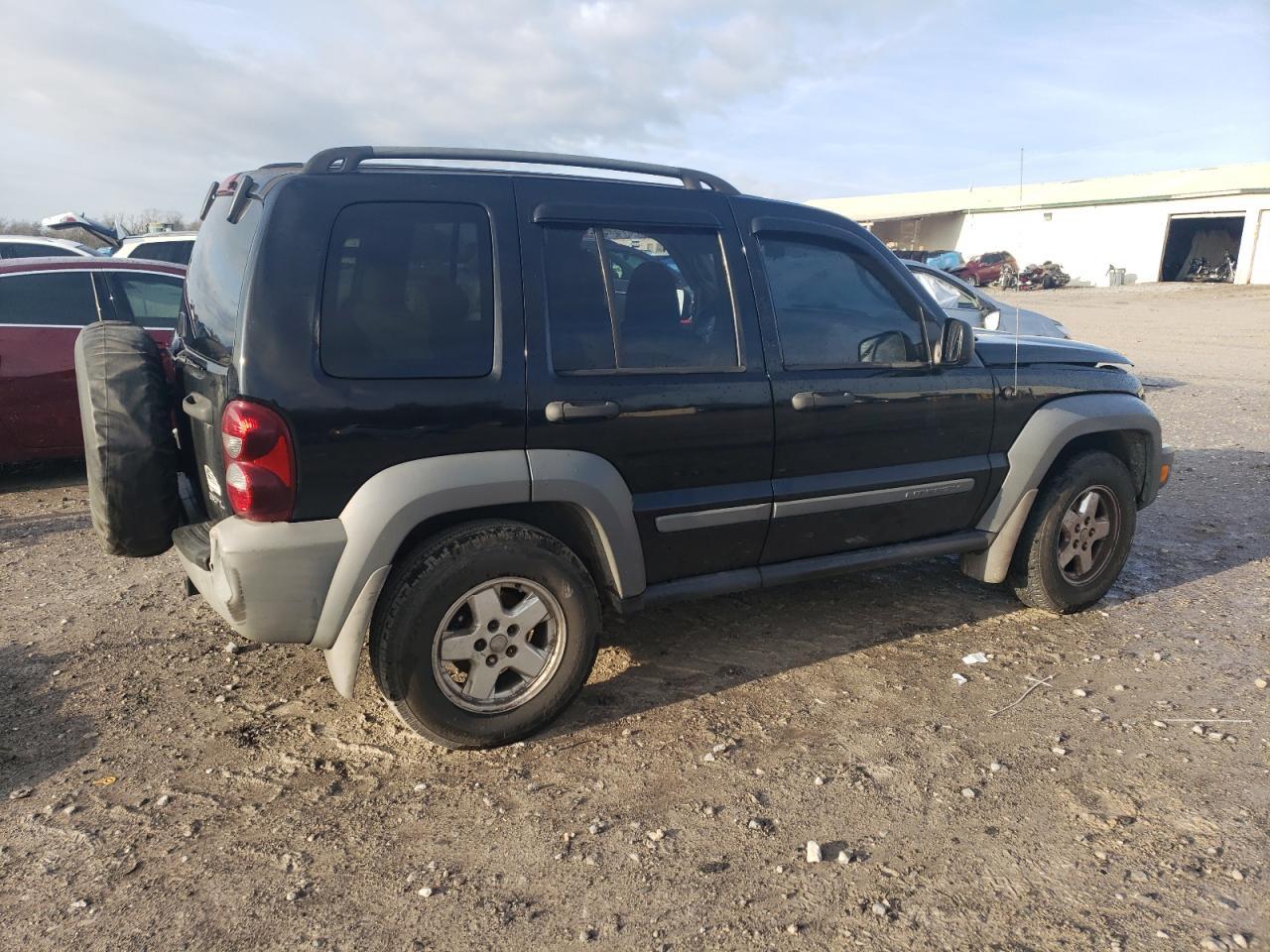 2005 Jeep Liberty Sport - Фото 3