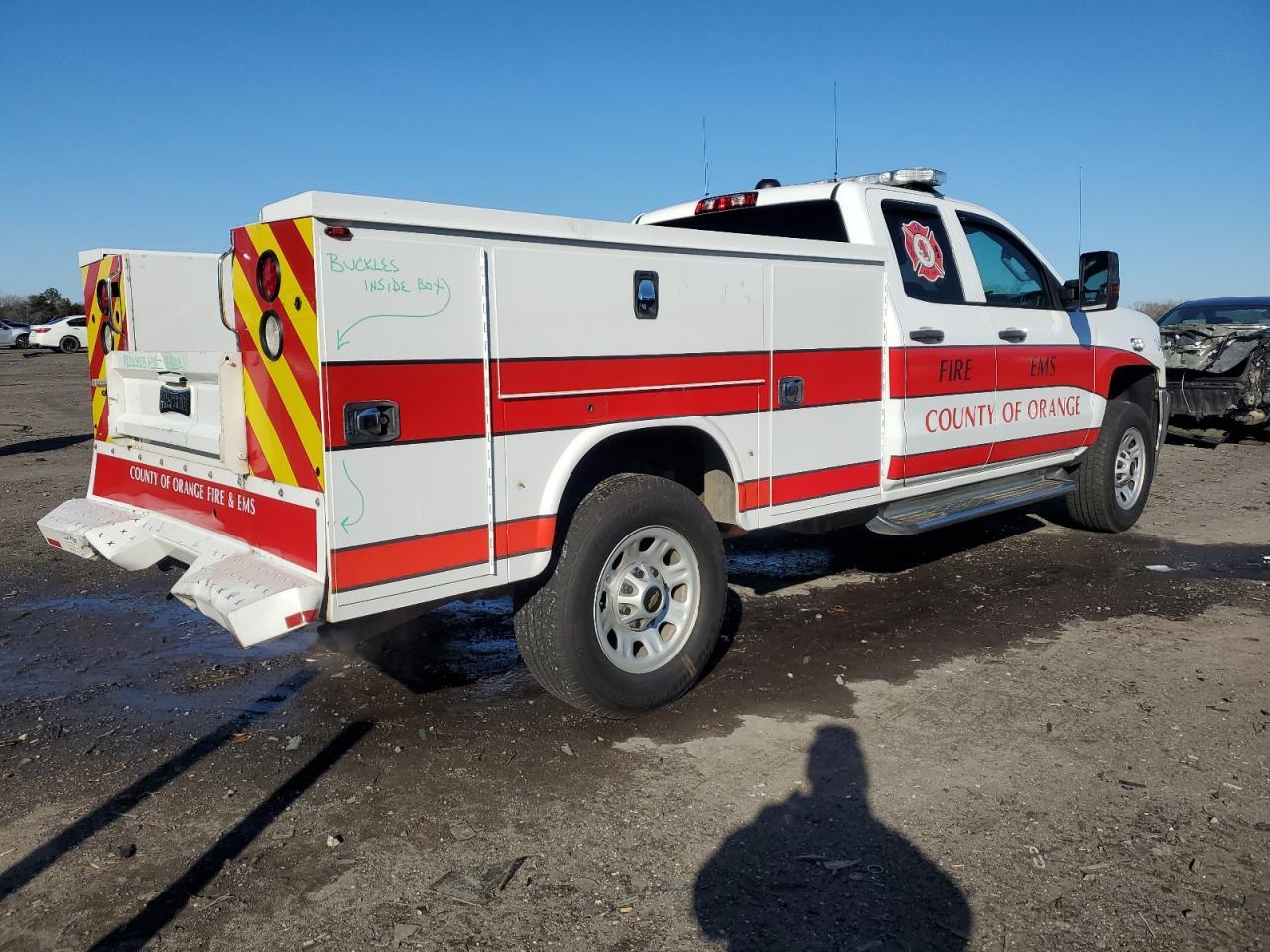2016 Chevrolet Silverado K3500 - Image 3