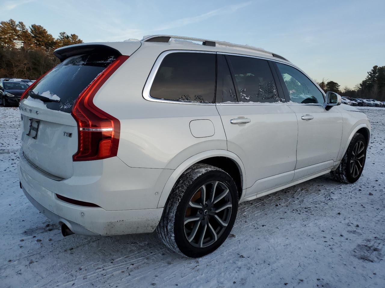 2018 Volvo Xc90 T5 - Фото 3
