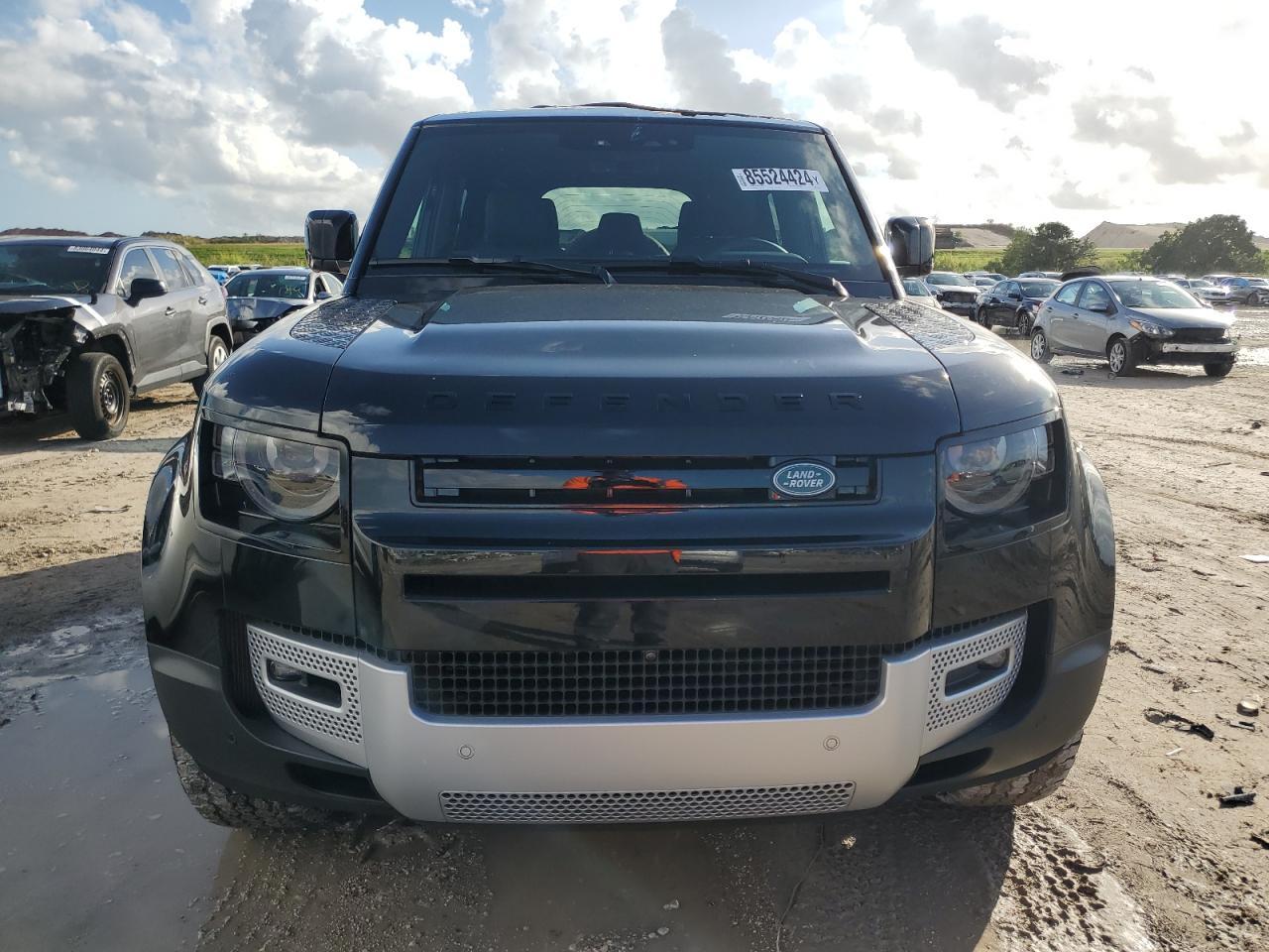 2025 Land Rover Defender 110 S - Image 5