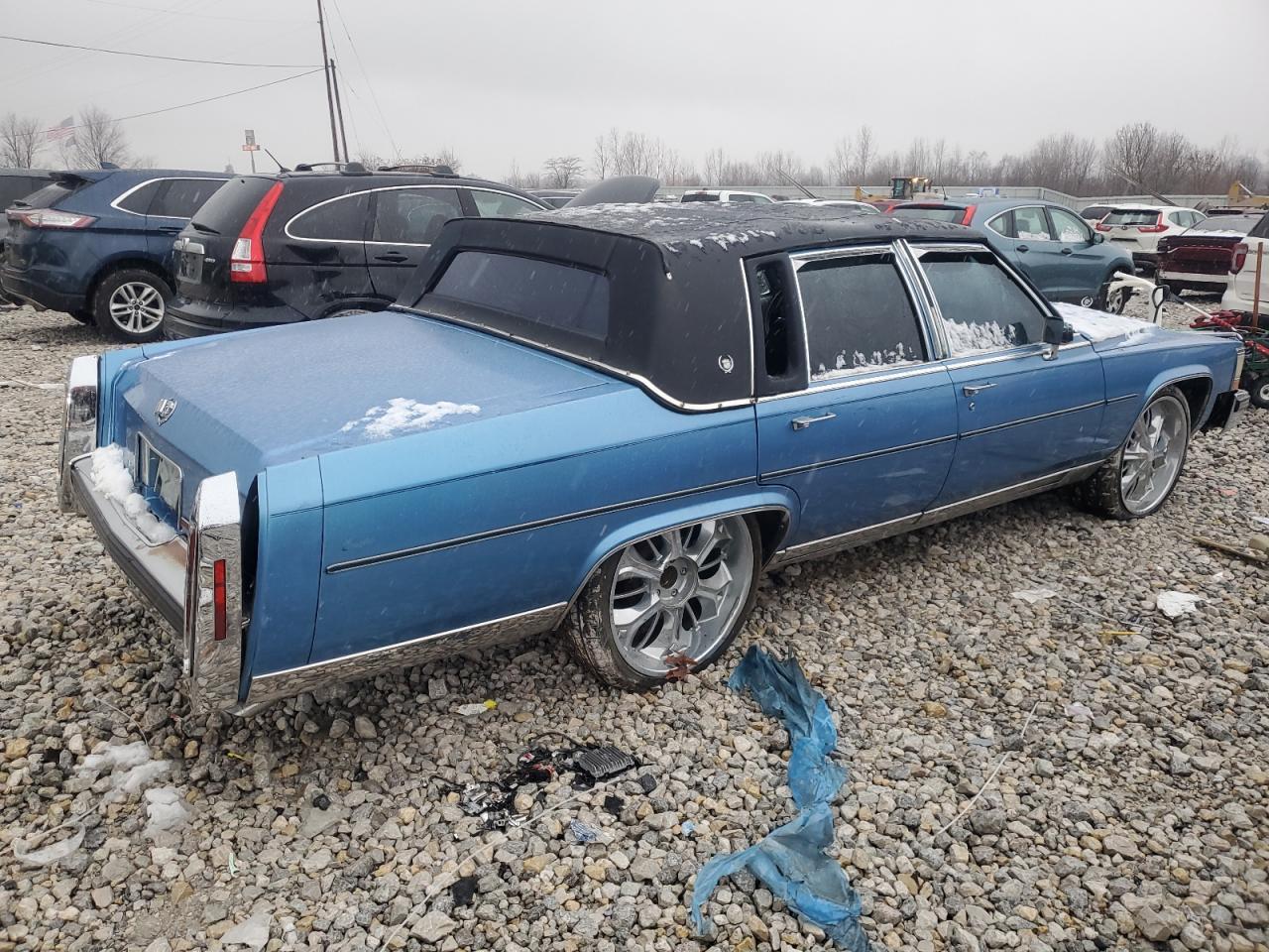 1989 Cadillac Brougham - Image 3