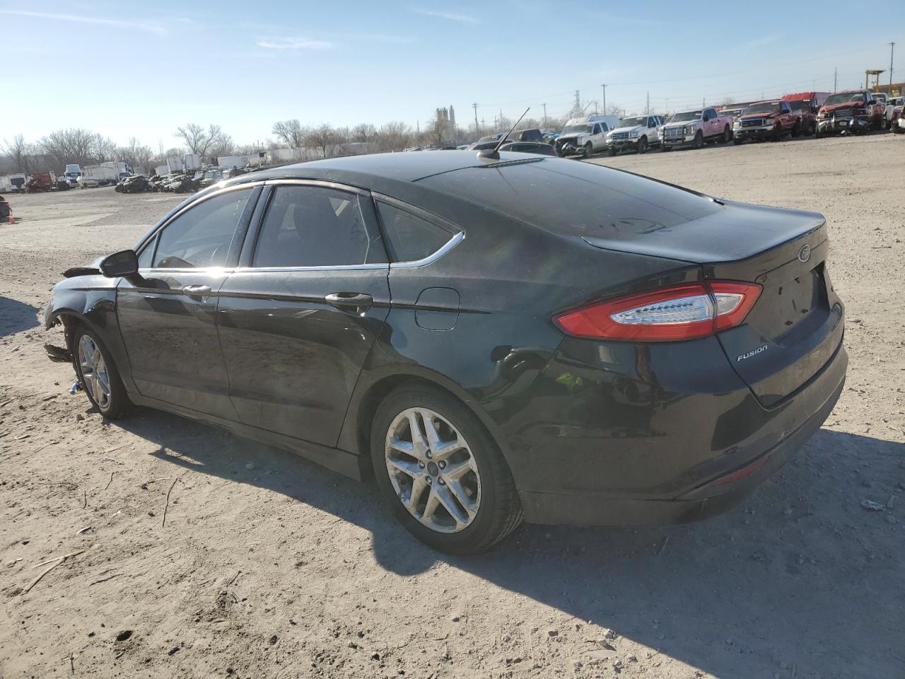 2015 Ford Fusion Se - Image 2