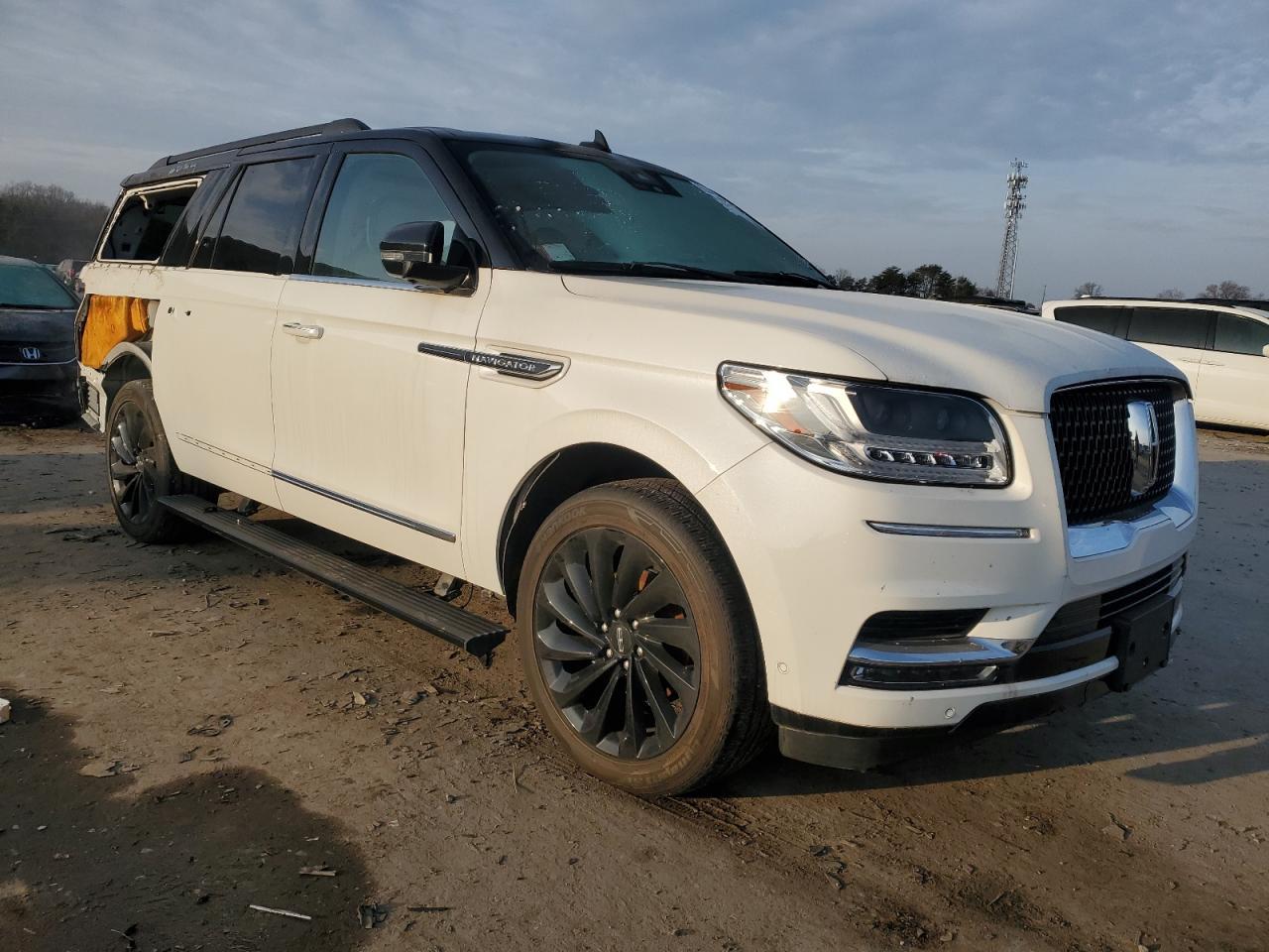 2021 Lincoln Navigator L Black Label - Image 4
