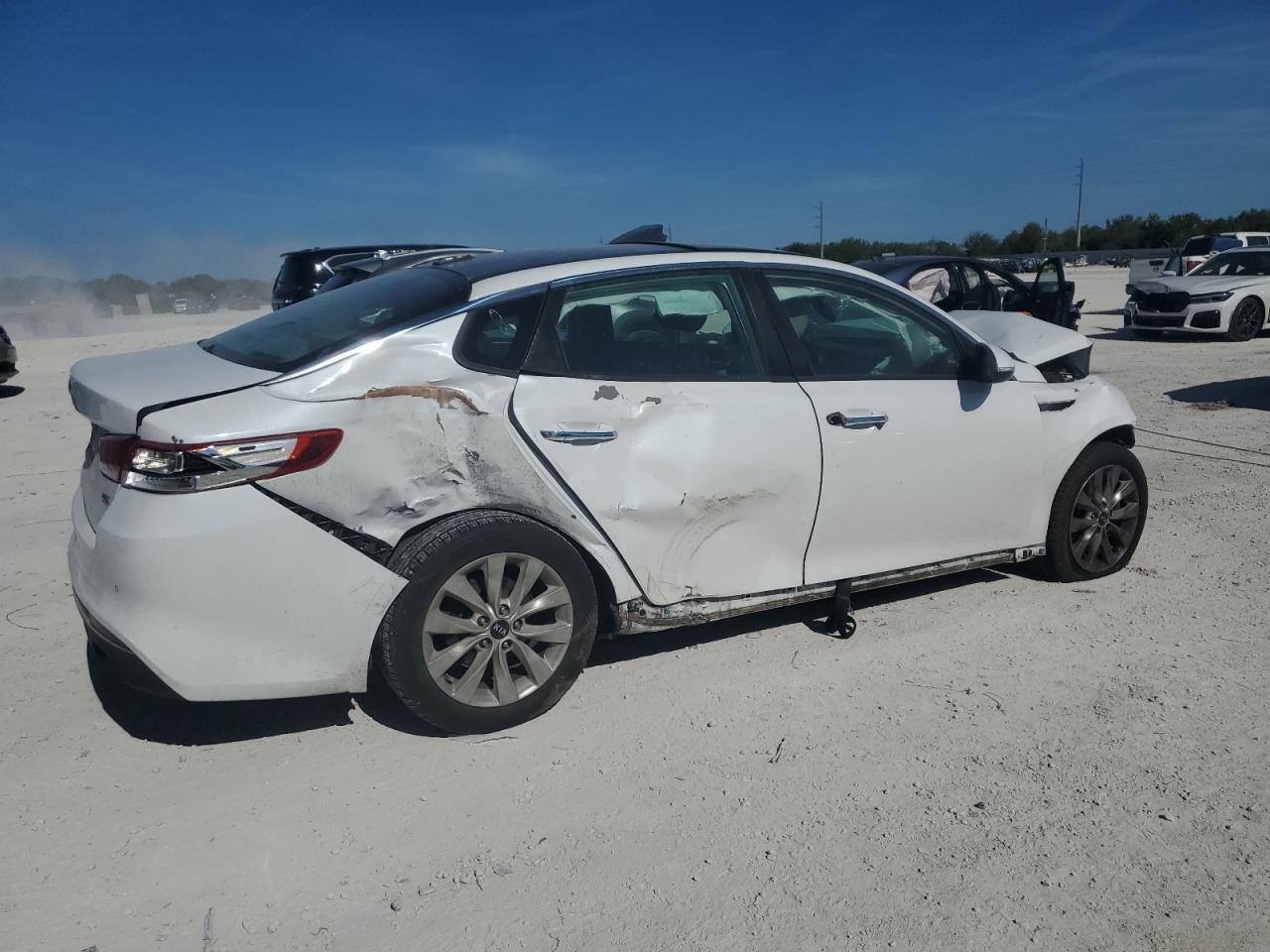 2016 Kia Optima Ex - Фото 3