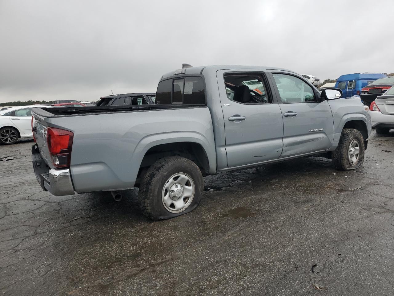 2021 Toyota Tacoma Double Cab - Фото 3