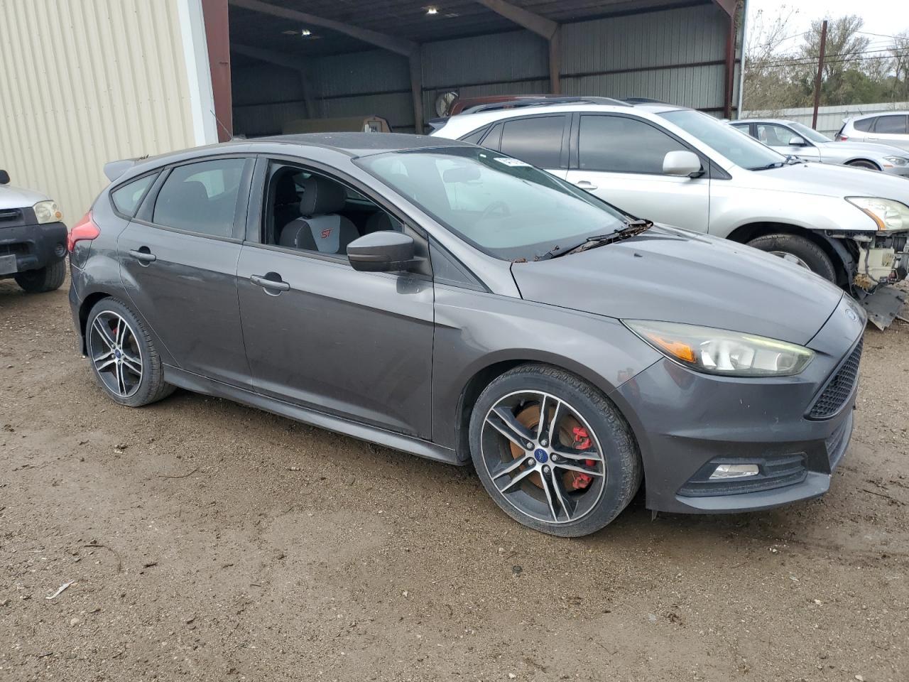 2015 Ford Focus St - Фото 4