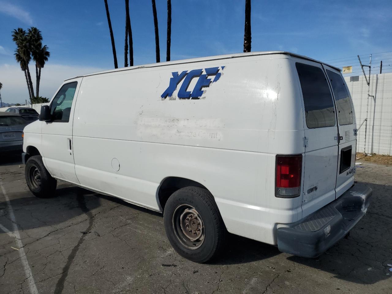 2009 Ford Econoline E150 Van - Фото 2