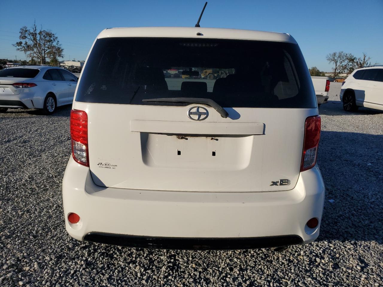 2015 Toyota Scion Xb - Image 6
