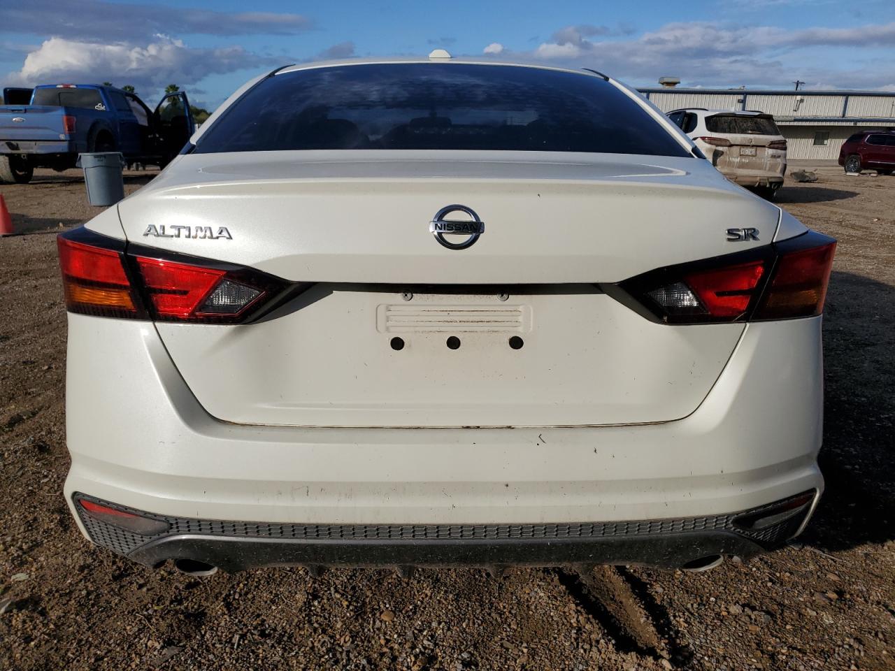 2019 Nissan Altima Sr - Фото 6