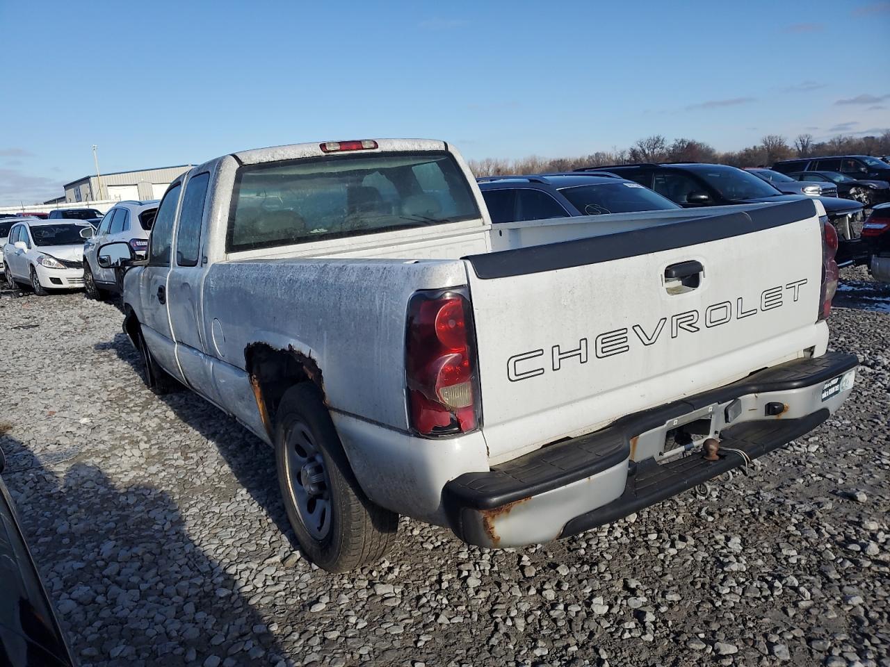 2005 Chevrolet Silverado C1500 - Фото 2
