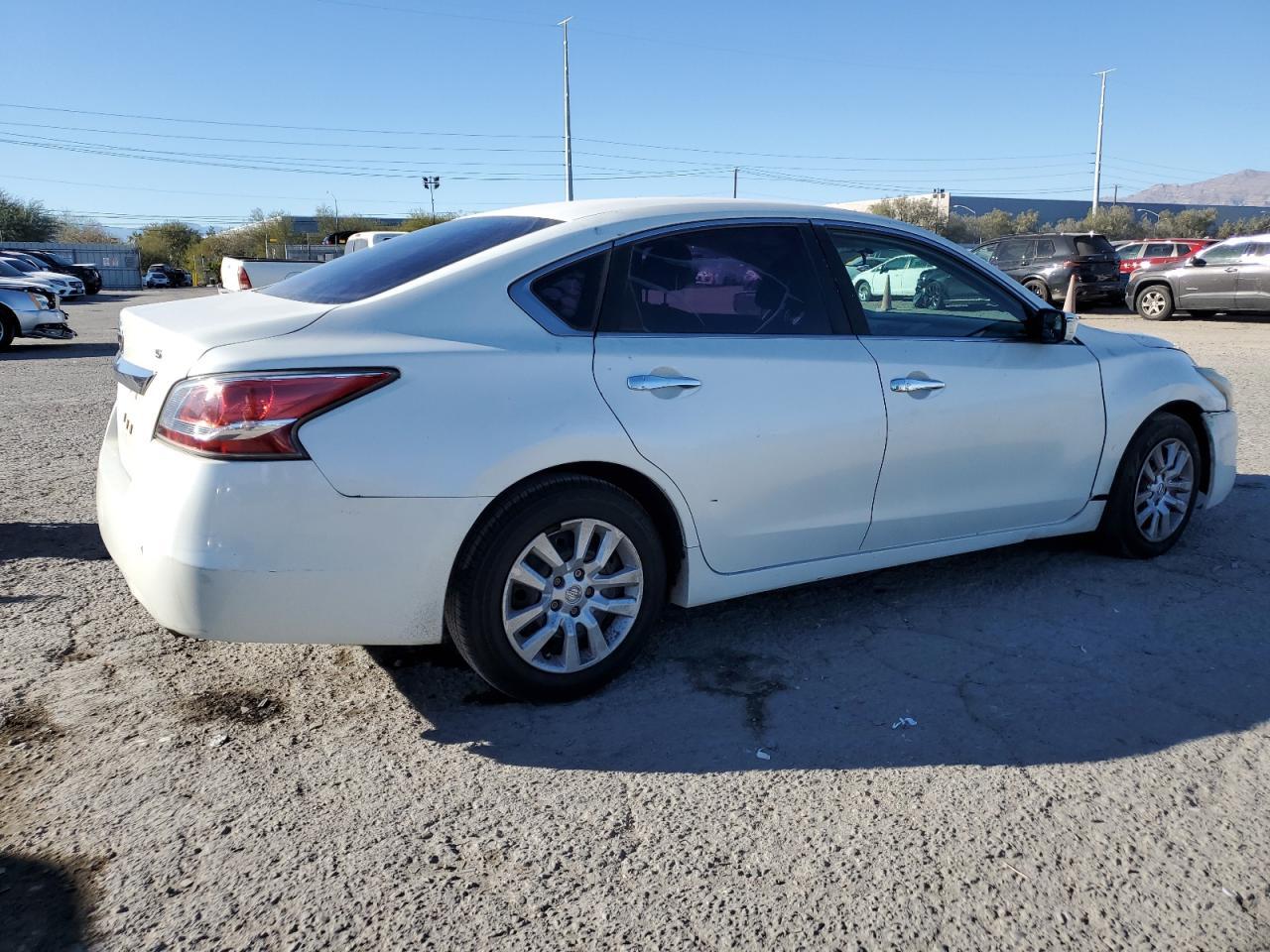 2015 Nissan Altima 2.5 - Фото 3