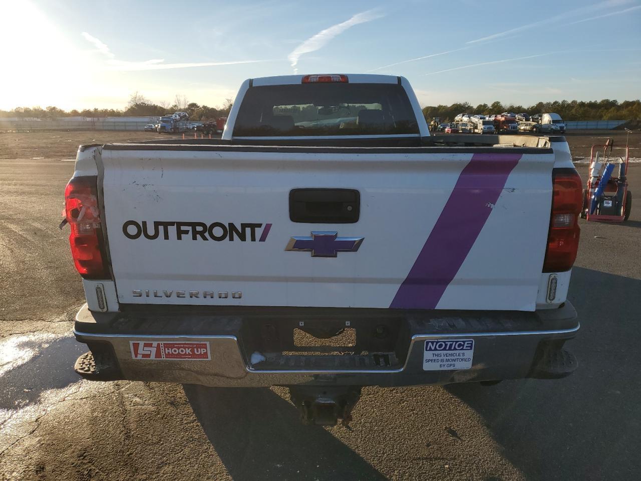 2017 Chevrolet Silverado K2500 Heavy Duty - Image 6