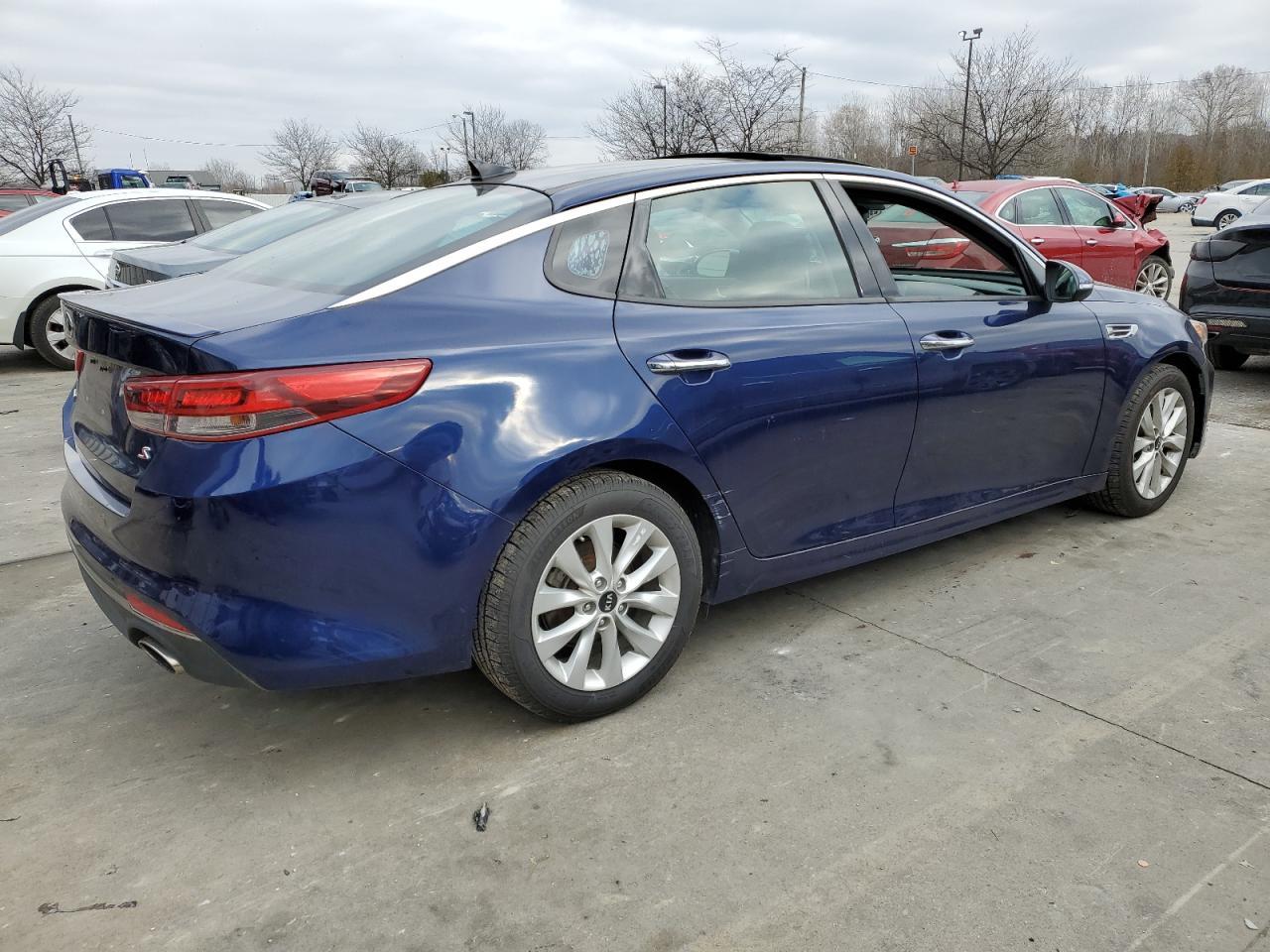 2018 Kia Optima Lx - Image 3