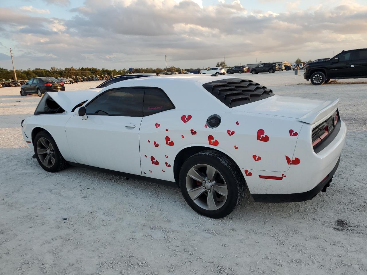 2019 Dodge Challenger Sxt - Фото 2