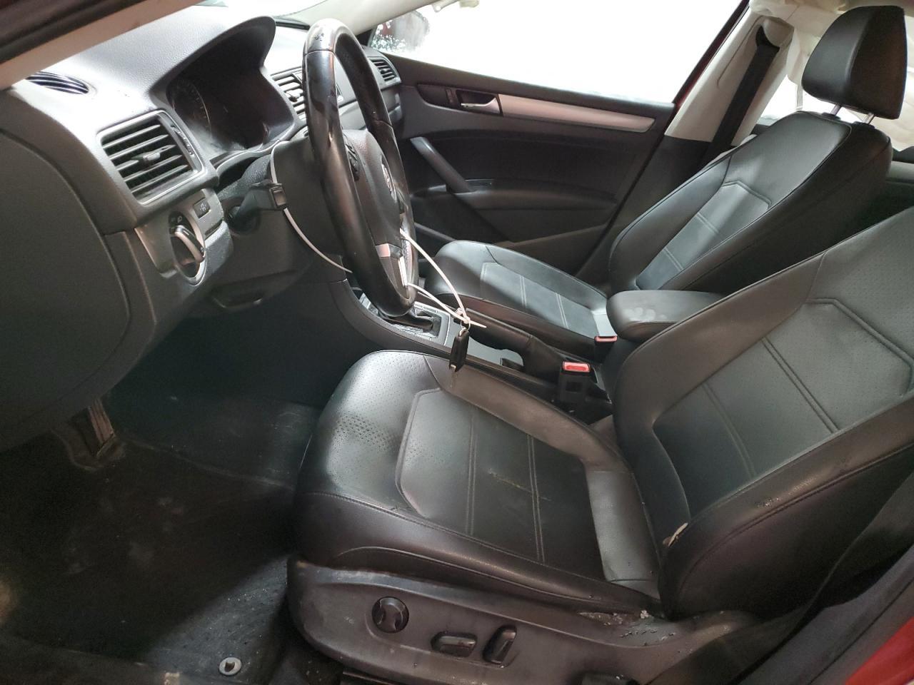 2016 Volkswagen Passat S - Image 7