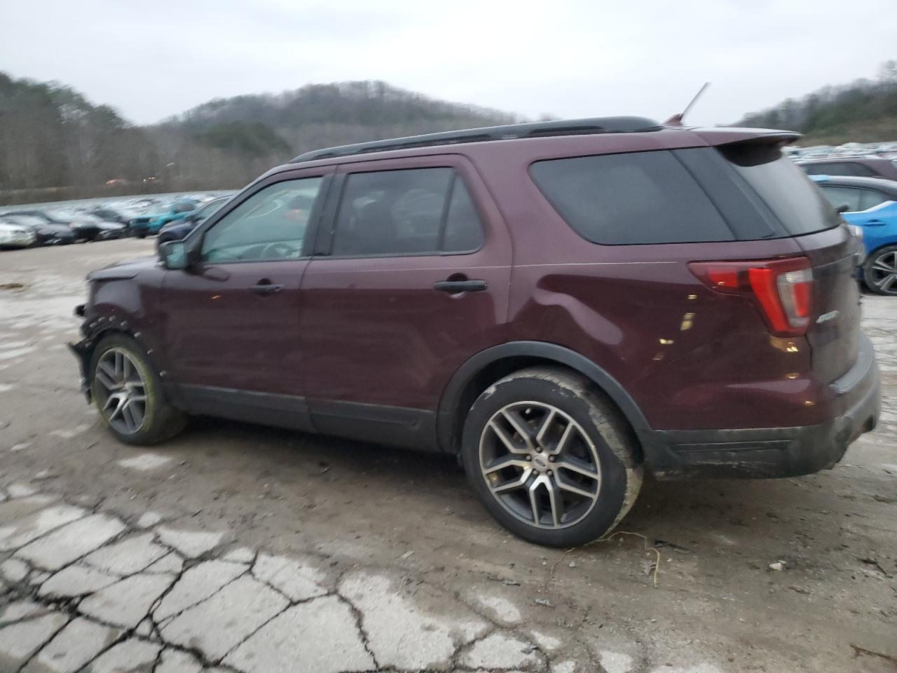 2018 Ford Explorer Sport - Фото 2