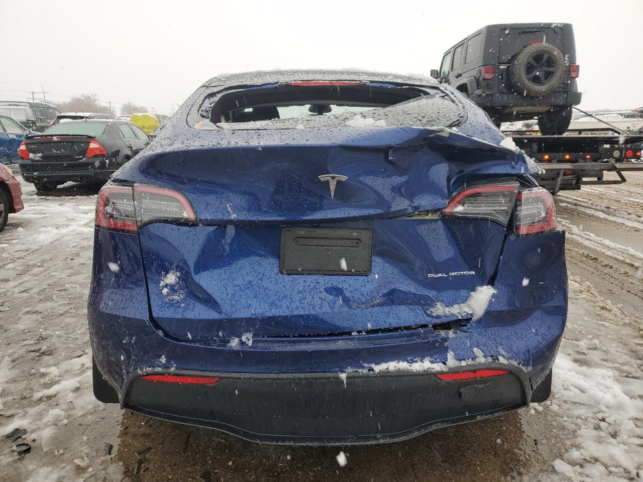 2023 Tesla Model Y - Image 6
