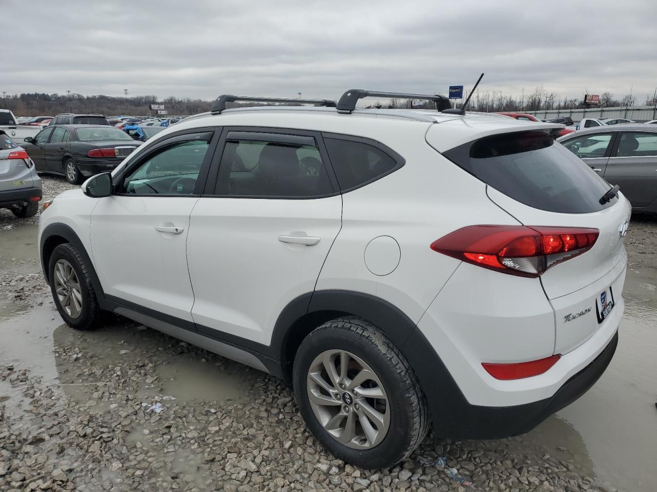 2017 Hyundai Tucson Limited - Image 2