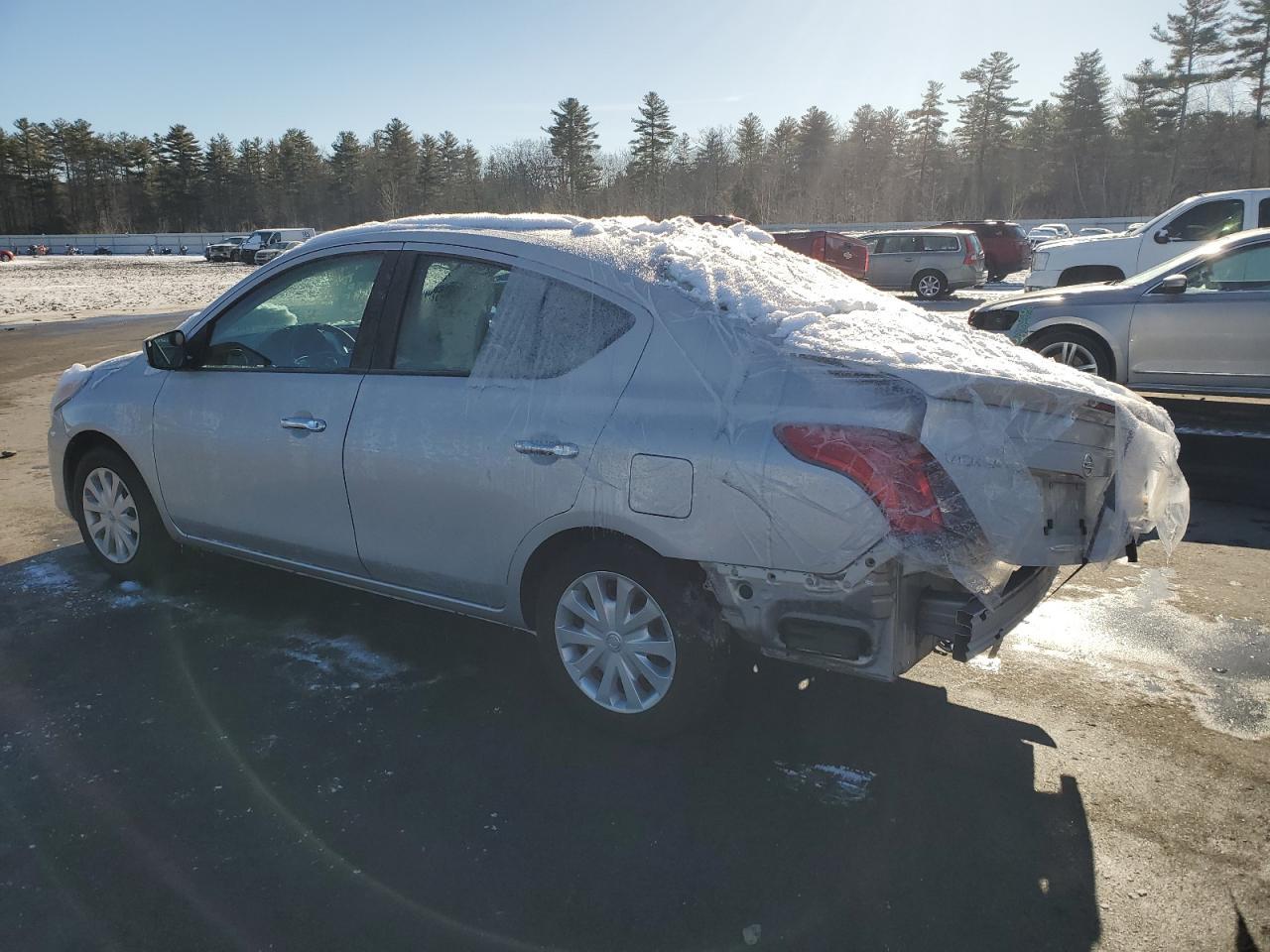 2018 Nissan Versa S - Фото 2