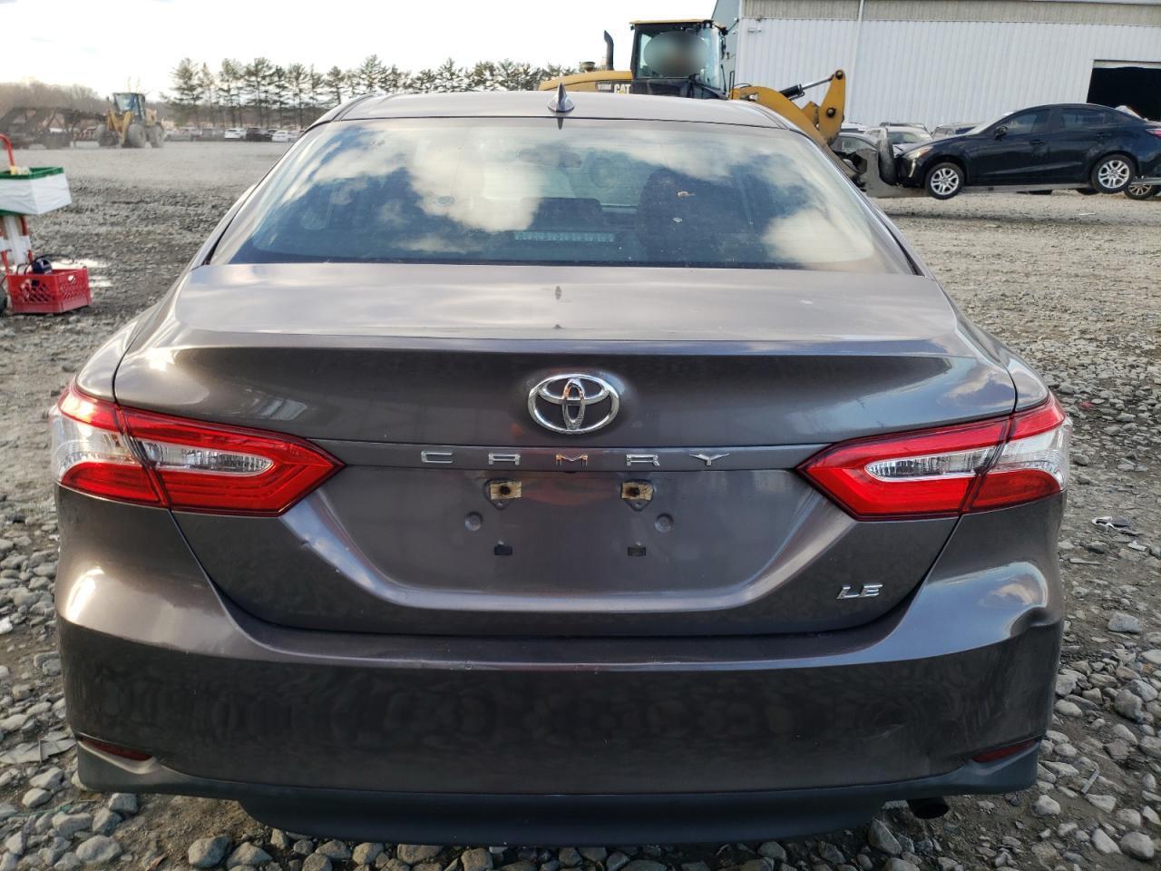 2019 Toyota Camry L - Фото 6
