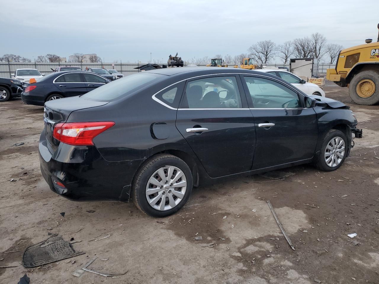 2016 Nissan Sentra S - Фото 3