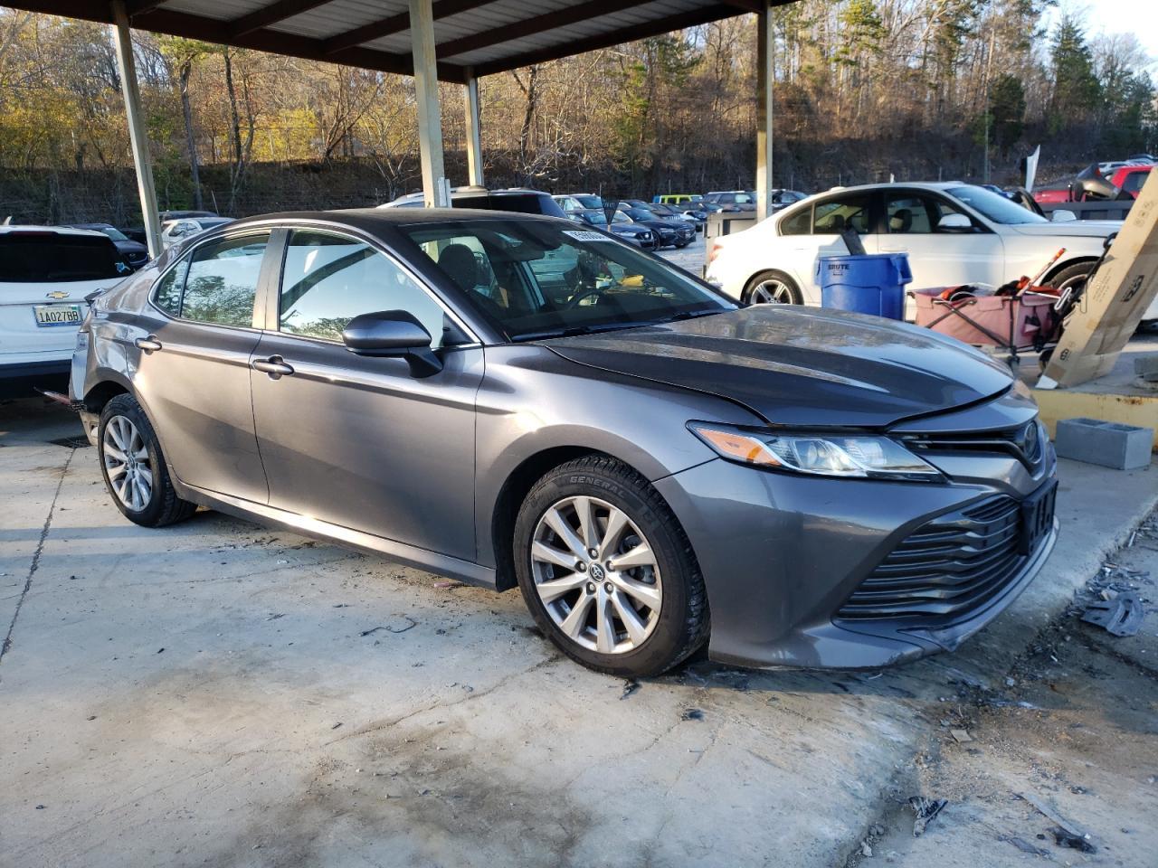 2019 Toyota Camry L - Фото 4