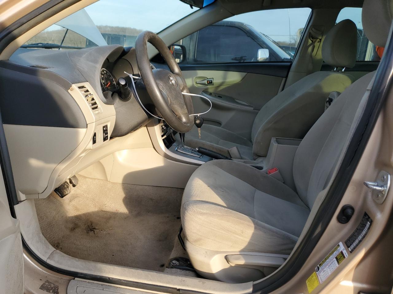 2012 Toyota Corolla Base - Фото 7