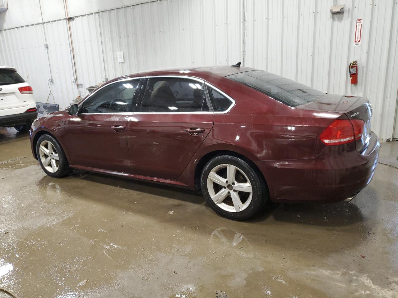 2012 Volkswagen Passat Se - Image 2