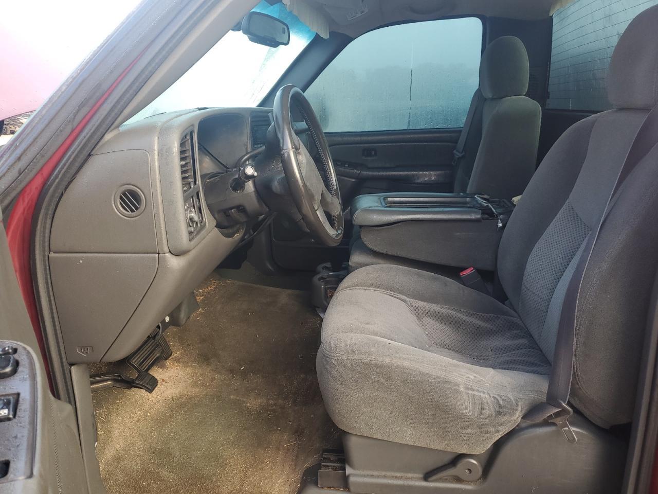 2004 Chevrolet Silverado C1500 - Image 7