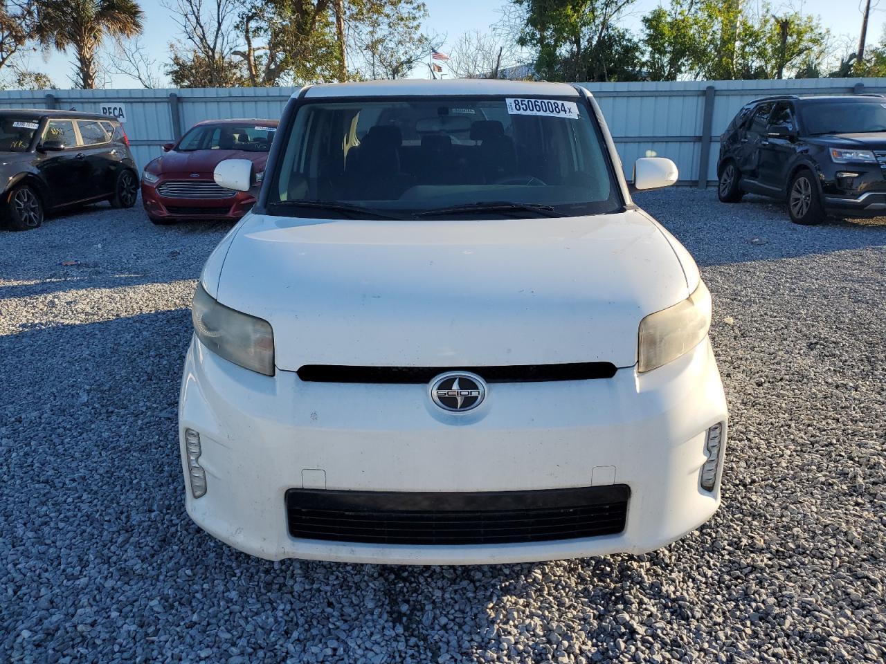2015 Toyota Scion Xb - Image 5