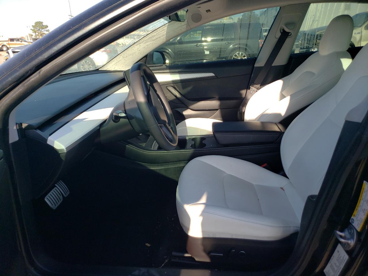 2021 Tesla Model 3 - Фото 7
