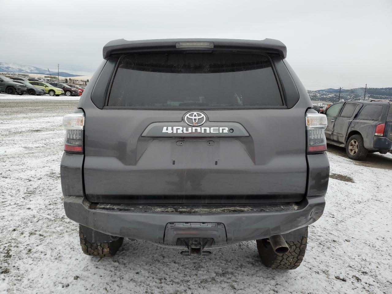 2016 Toyota 4Runner Sr5/Sr5 Premium - Image 6
