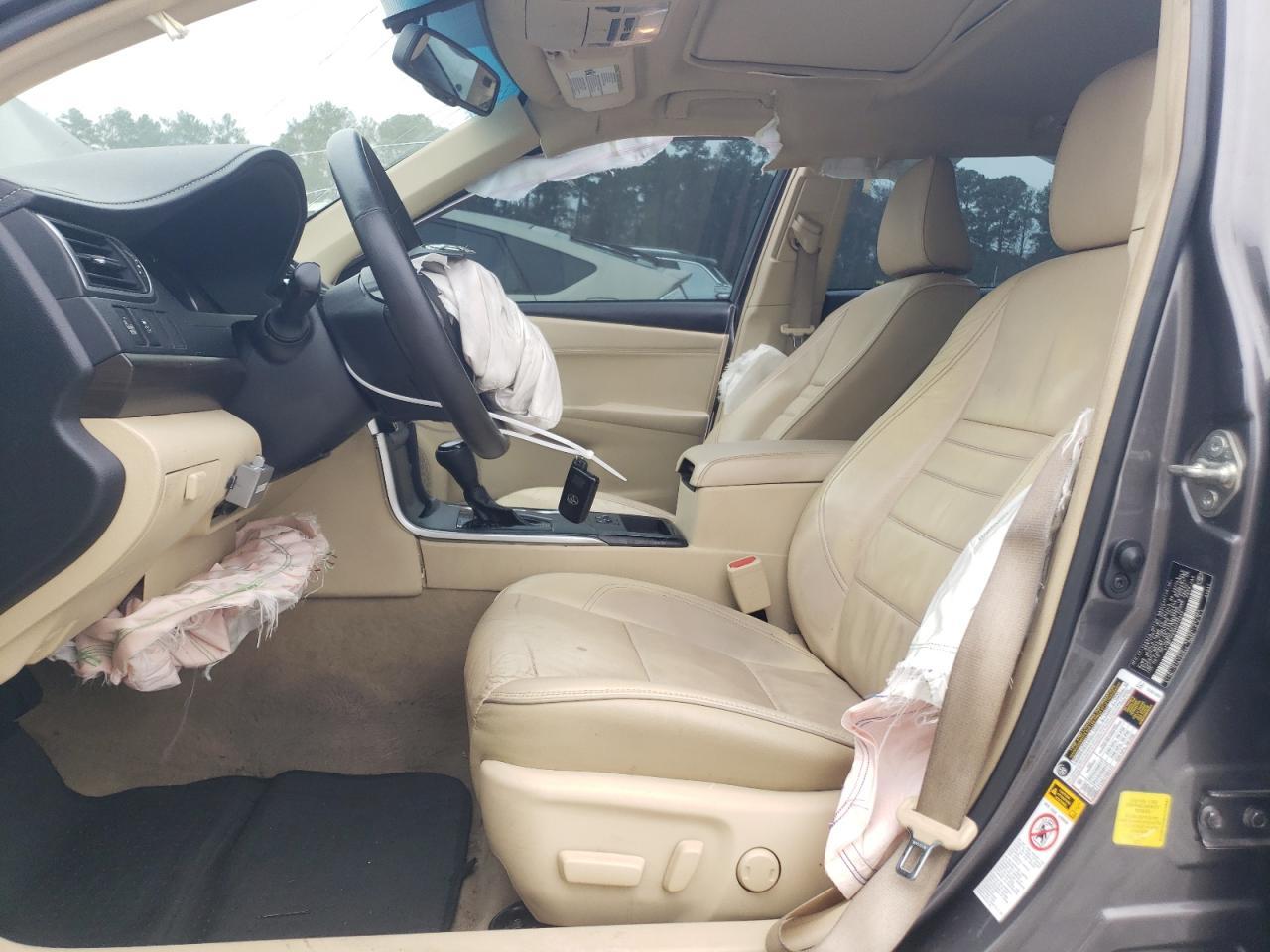 2017 Toyota Camry Le - Image 7