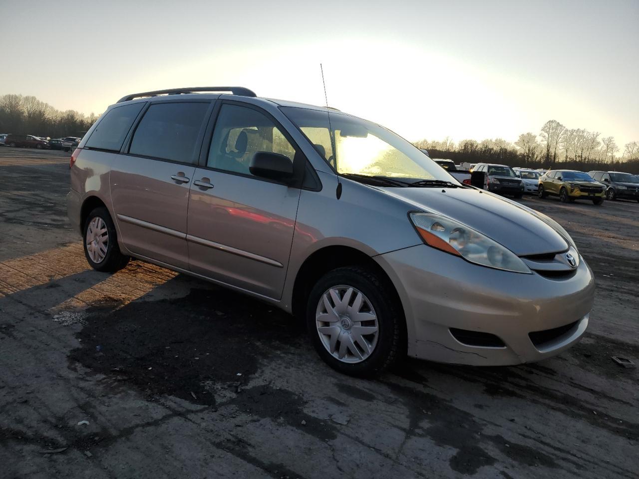 2006 Toyota Sienna Ce - Фото 4