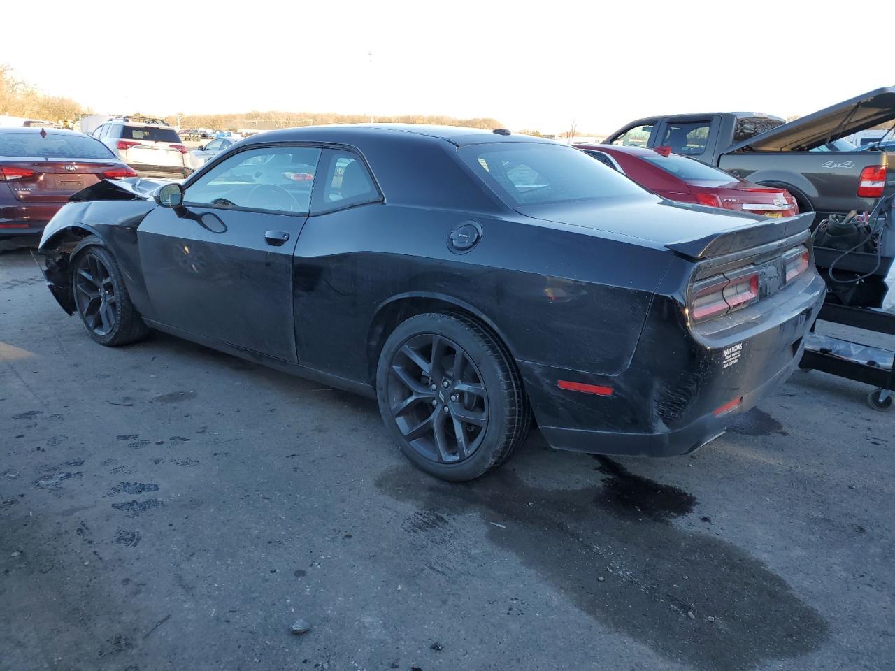 2020 Dodge Challenger Sxt - Фото 2