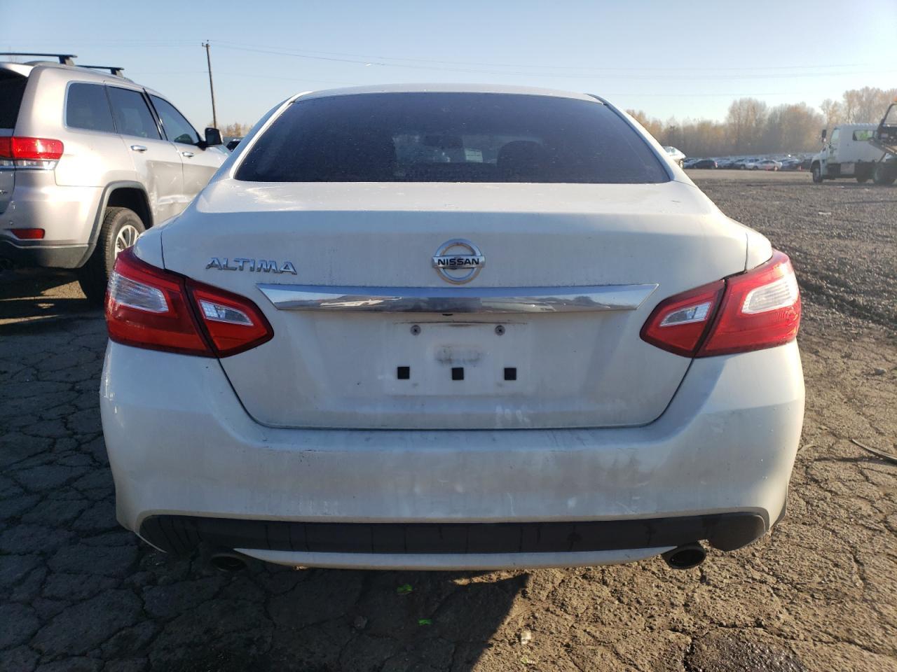 2016 Nissan Altima 2.5 - Image 6