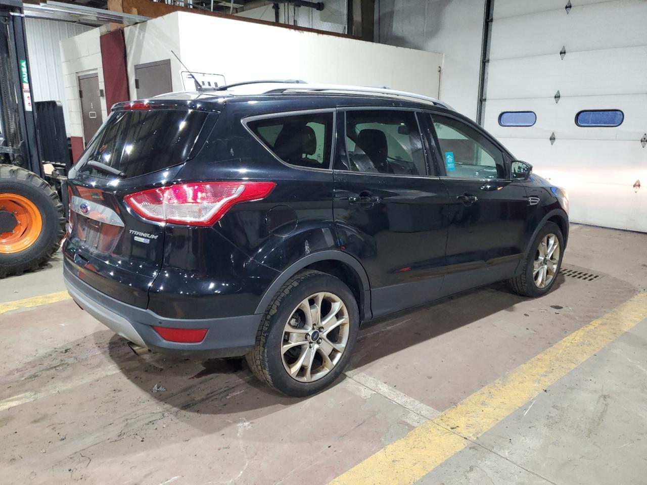 2016 Ford Escape Titanium - Фото 3