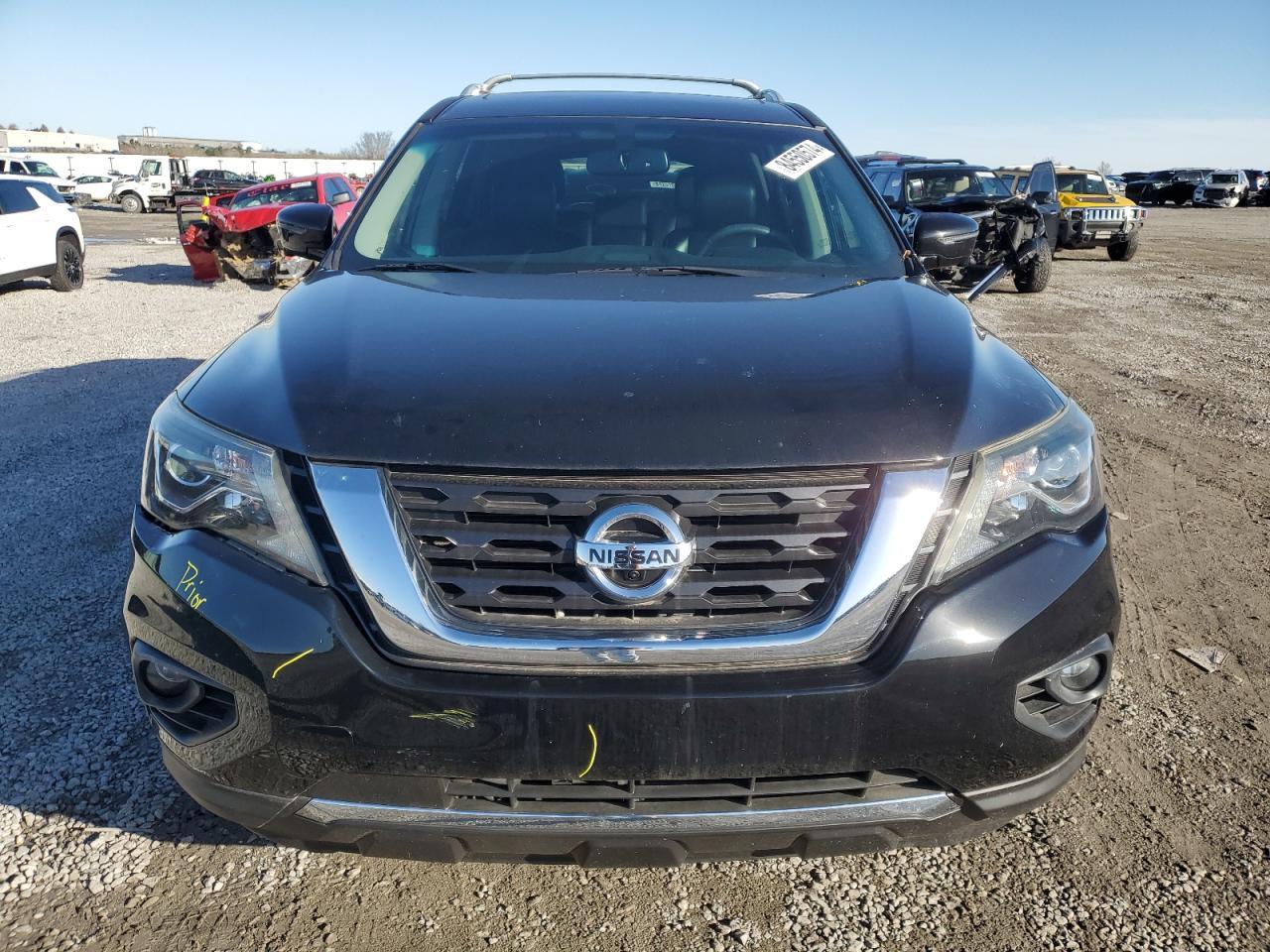 2017 Nissan Pathfinder S - Image 5