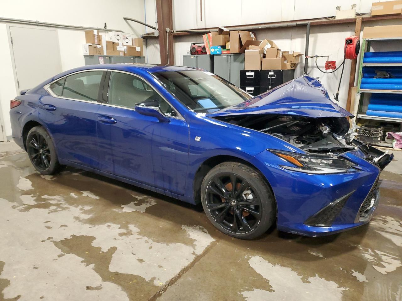 2023 Lexus Es 300H F Sport Handling - Фото 4