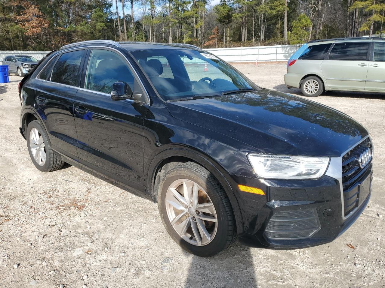 2016 Audi Q3 Premium Plus - Фото 4