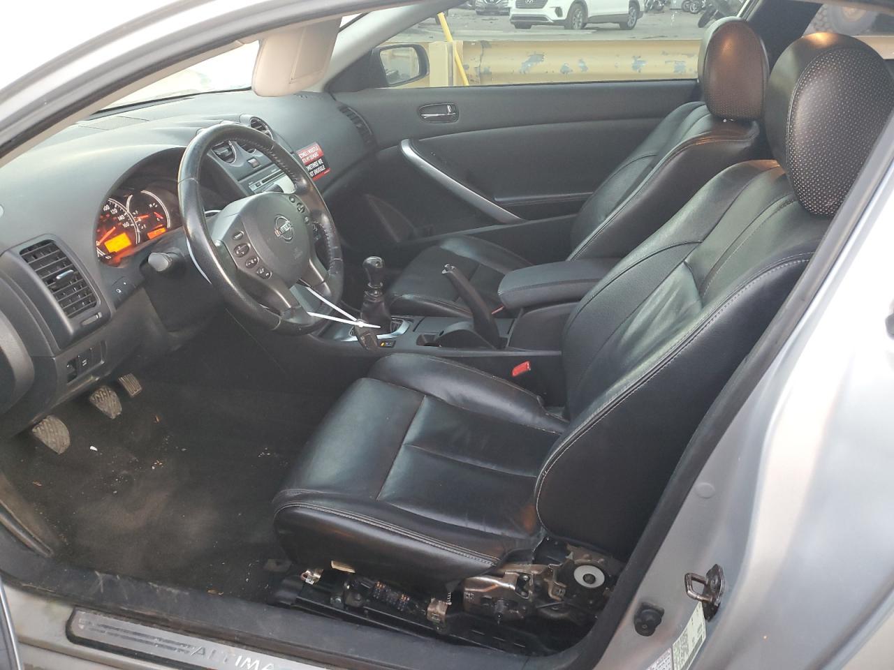 2010 Nissan Altima Sr - Image 7