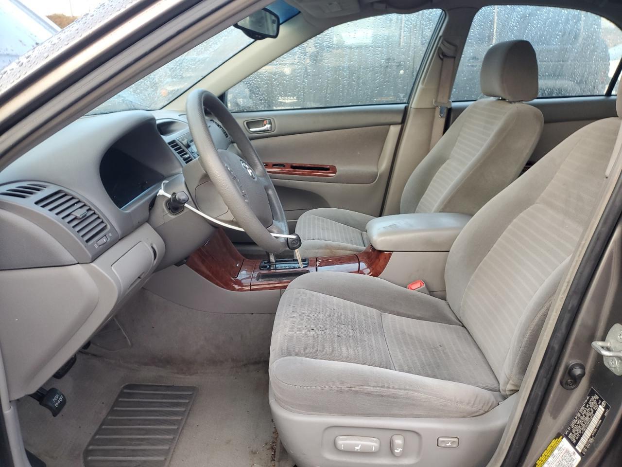 2005 Toyota Camry Le - Фото 7