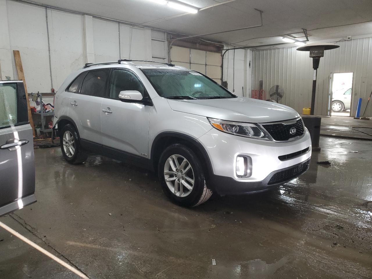 2014 Kia Sorento Lx - Фото 4