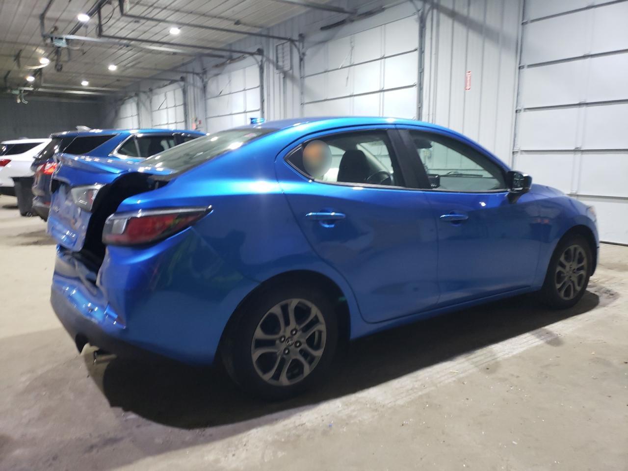 2019 Toyota Yaris L - Фото 3