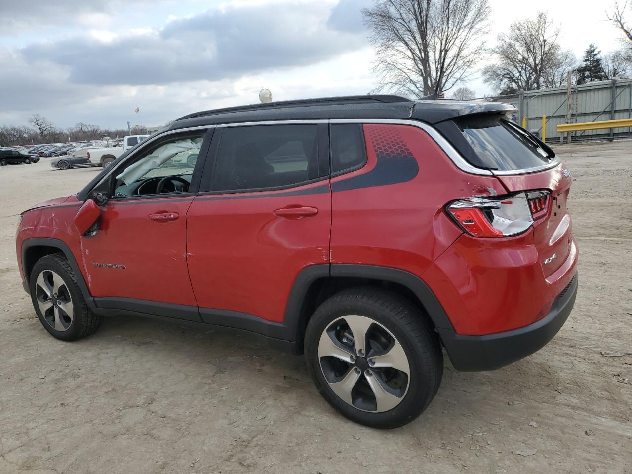 2018 Jeep Compass Latitude - Фото 2
