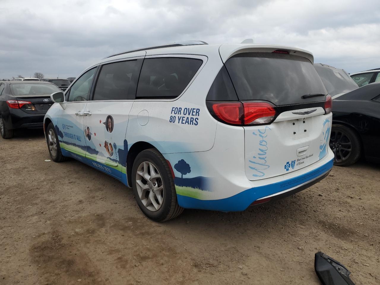 2020 Chrysler Pacifica Touring L - Фото 2