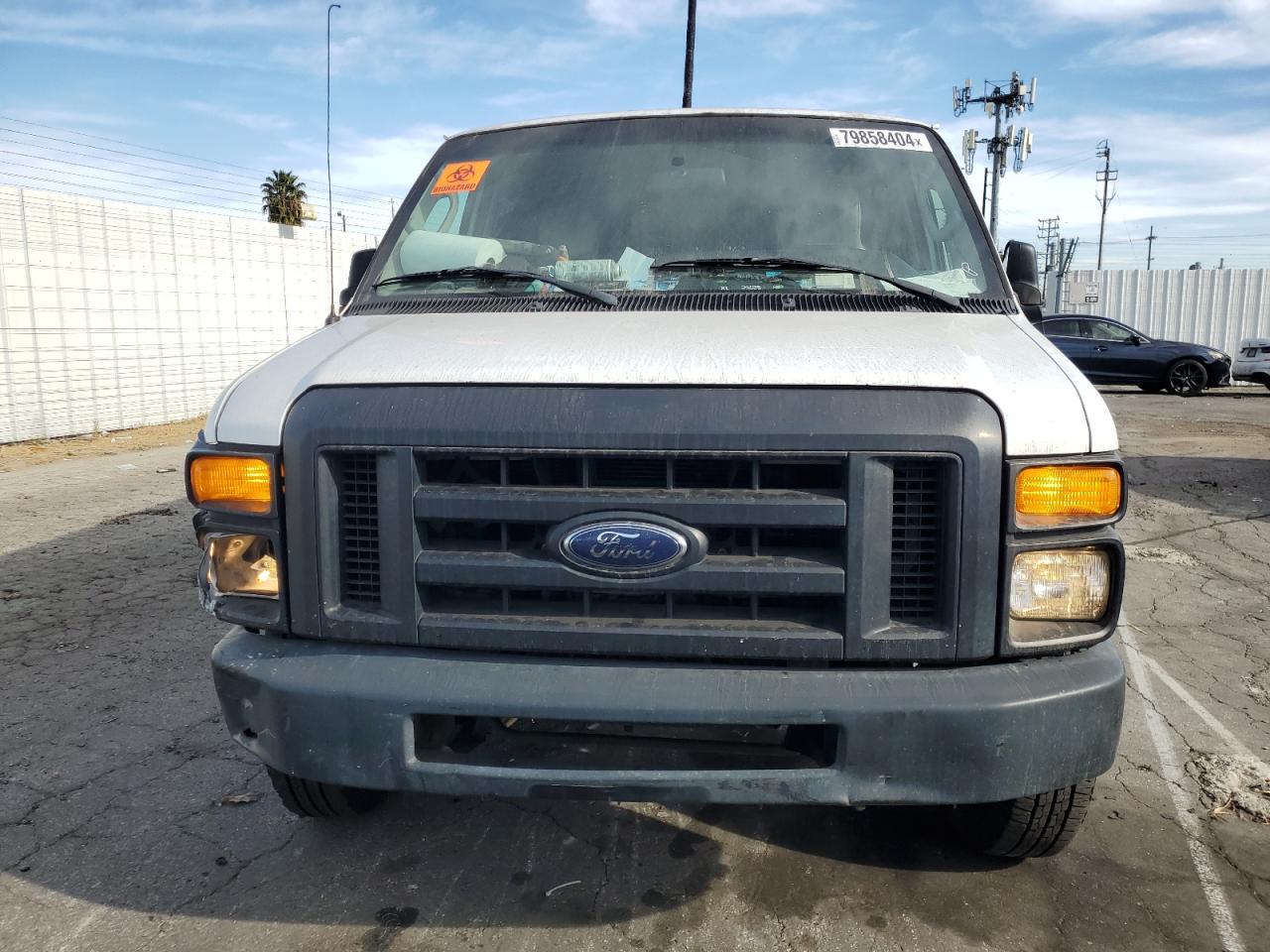 2009 Ford Econoline E150 Van - Фото 5