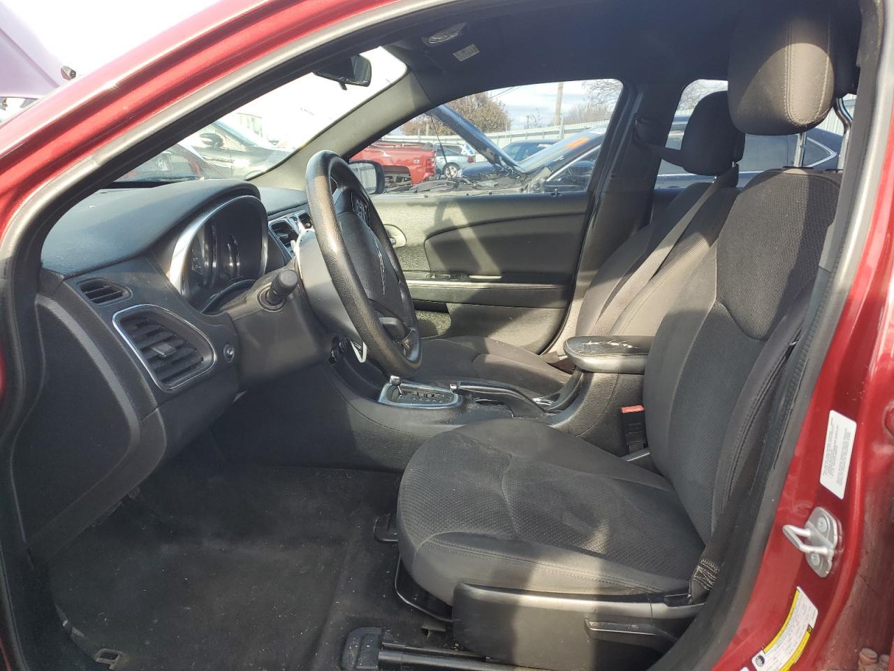2014 Chrysler 200 Lx - Image 7